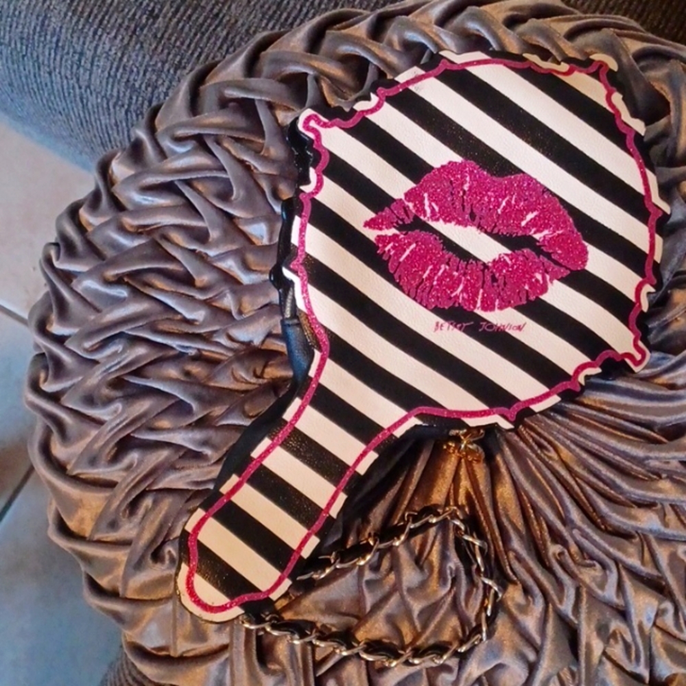 Betsey Johnson Hand Mirror Mini Bag - Picture 4 of 15